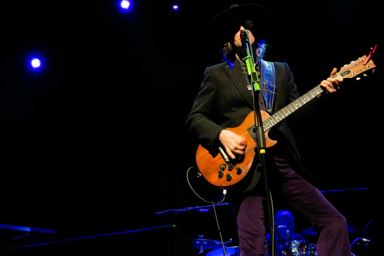 Mike Scott (The Waterboys)