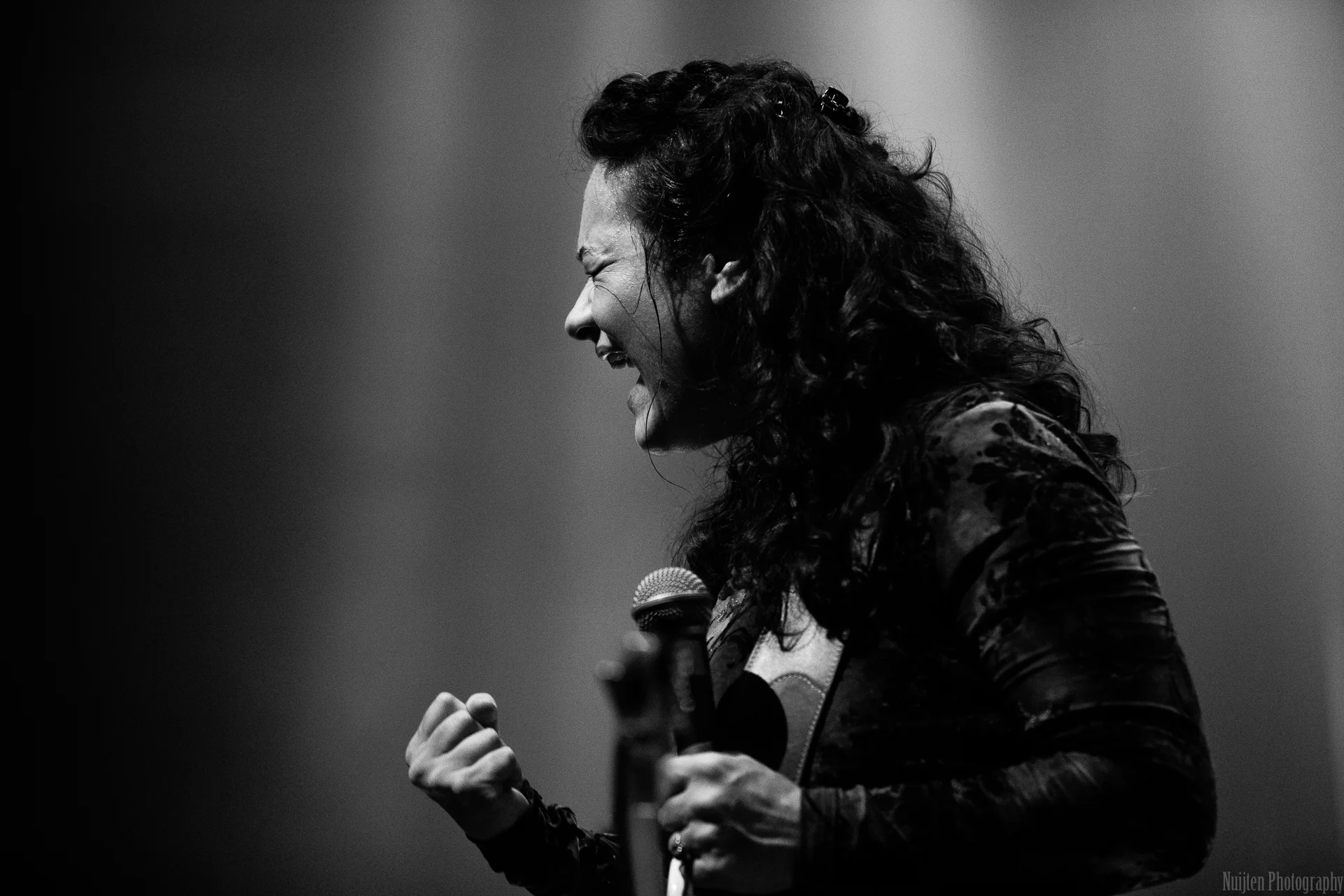 Meena Cryle & The Chris Fillmore Band