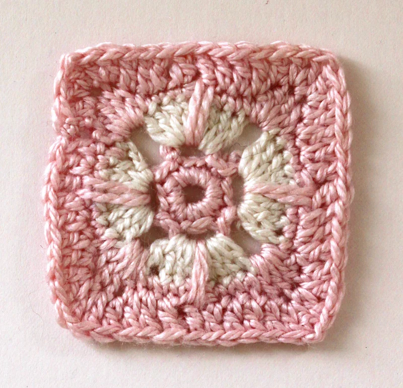 Crochet swatch copyright Fyberspates