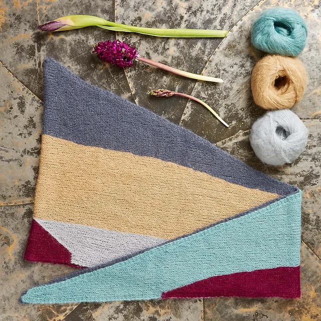 Brambling Shawl Flat