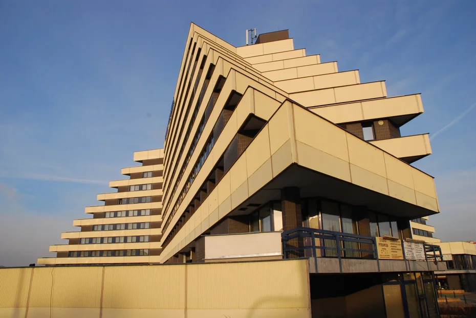 Hotel Pyramida - Ben tallis.jpeg