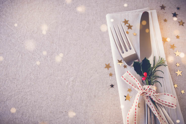 fancy place setting with sparkles.jpg