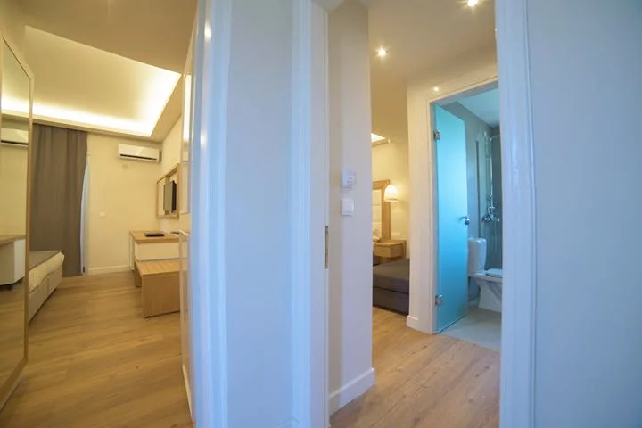 corfu hotel.jpg