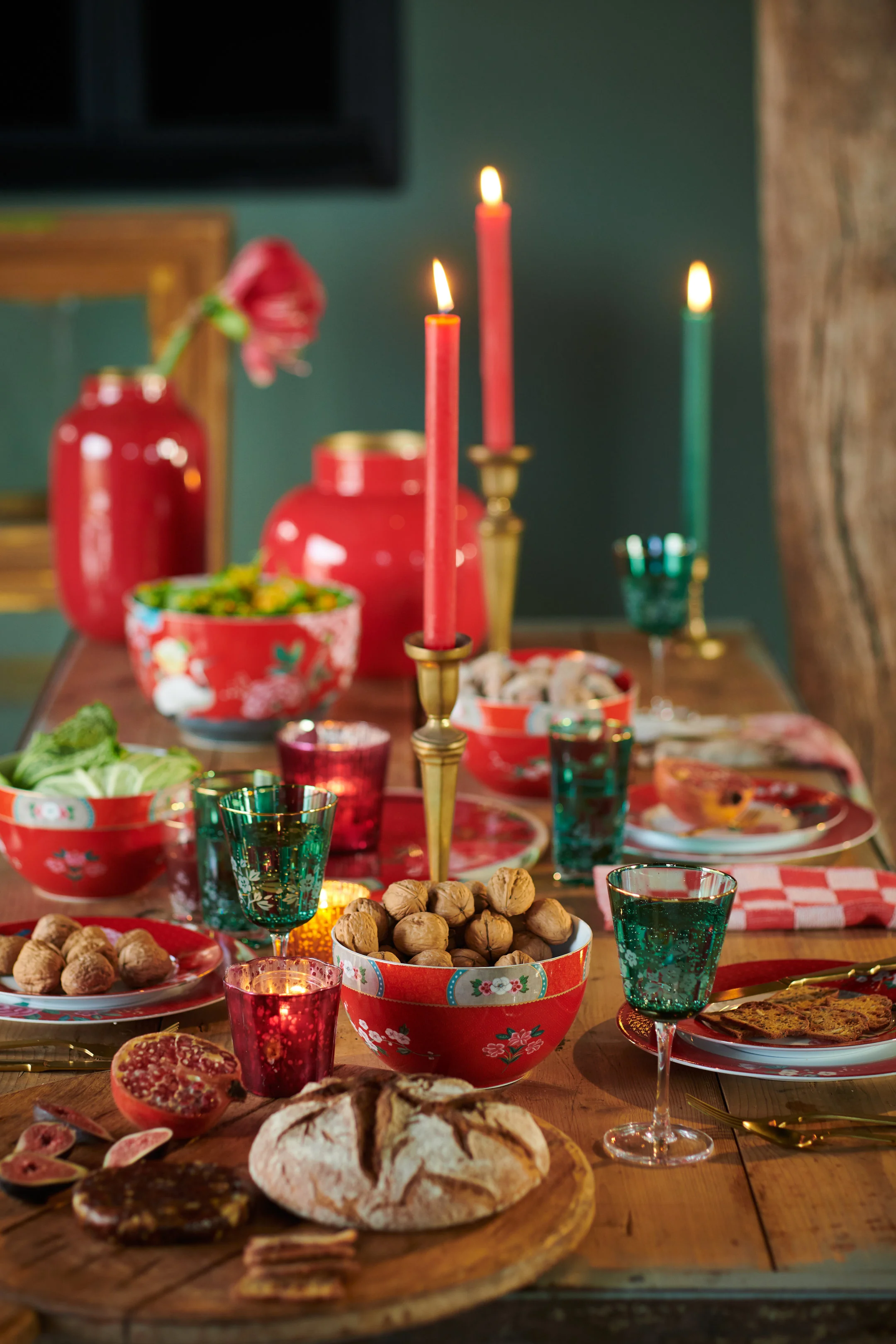 Pip Studio Blushing Birds Red diner table cover.jpg