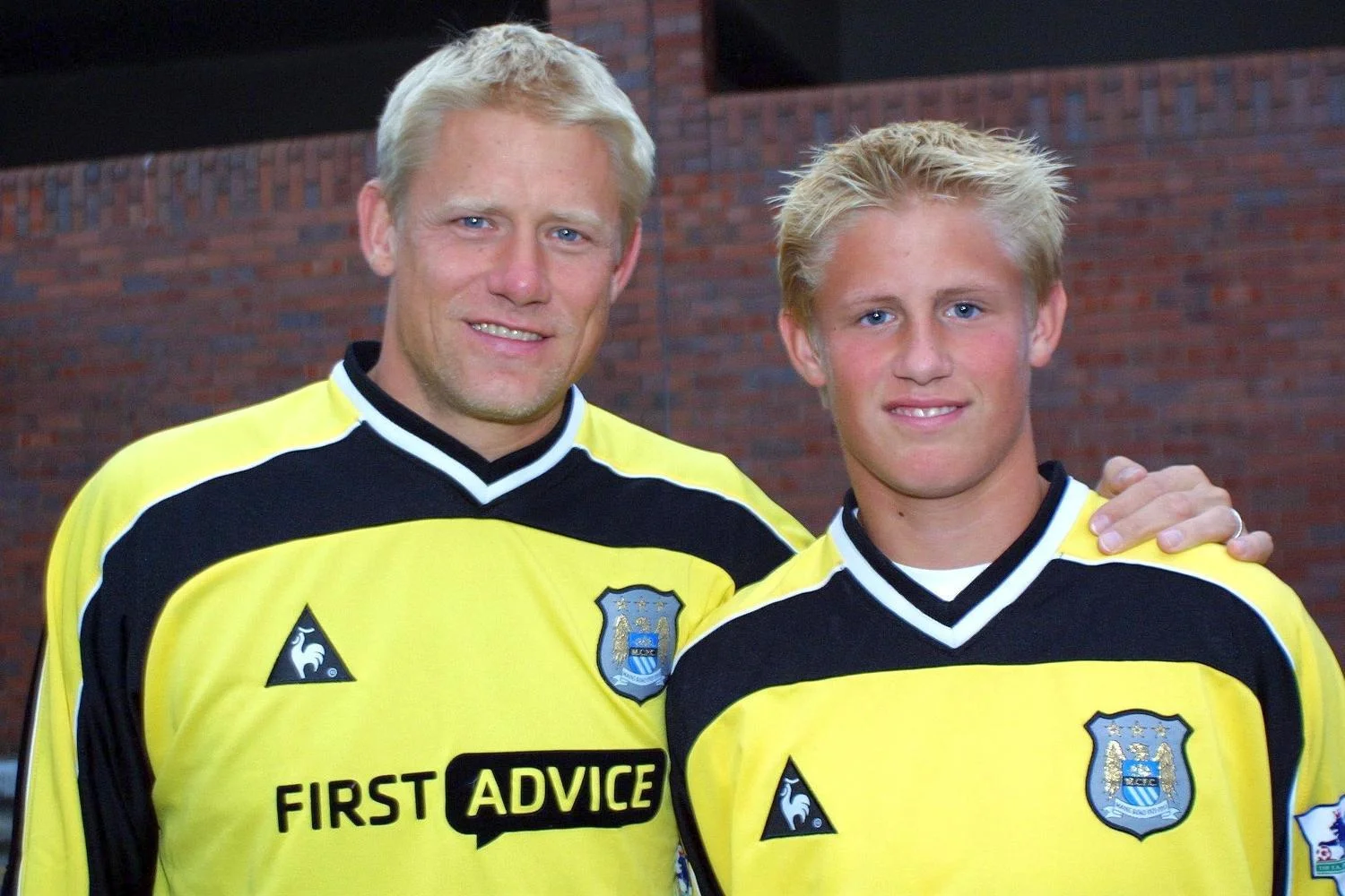 Peter Schmeichel and son, Kasper Schmeichel, a few years before winning the Premier League with Leicester City FC.