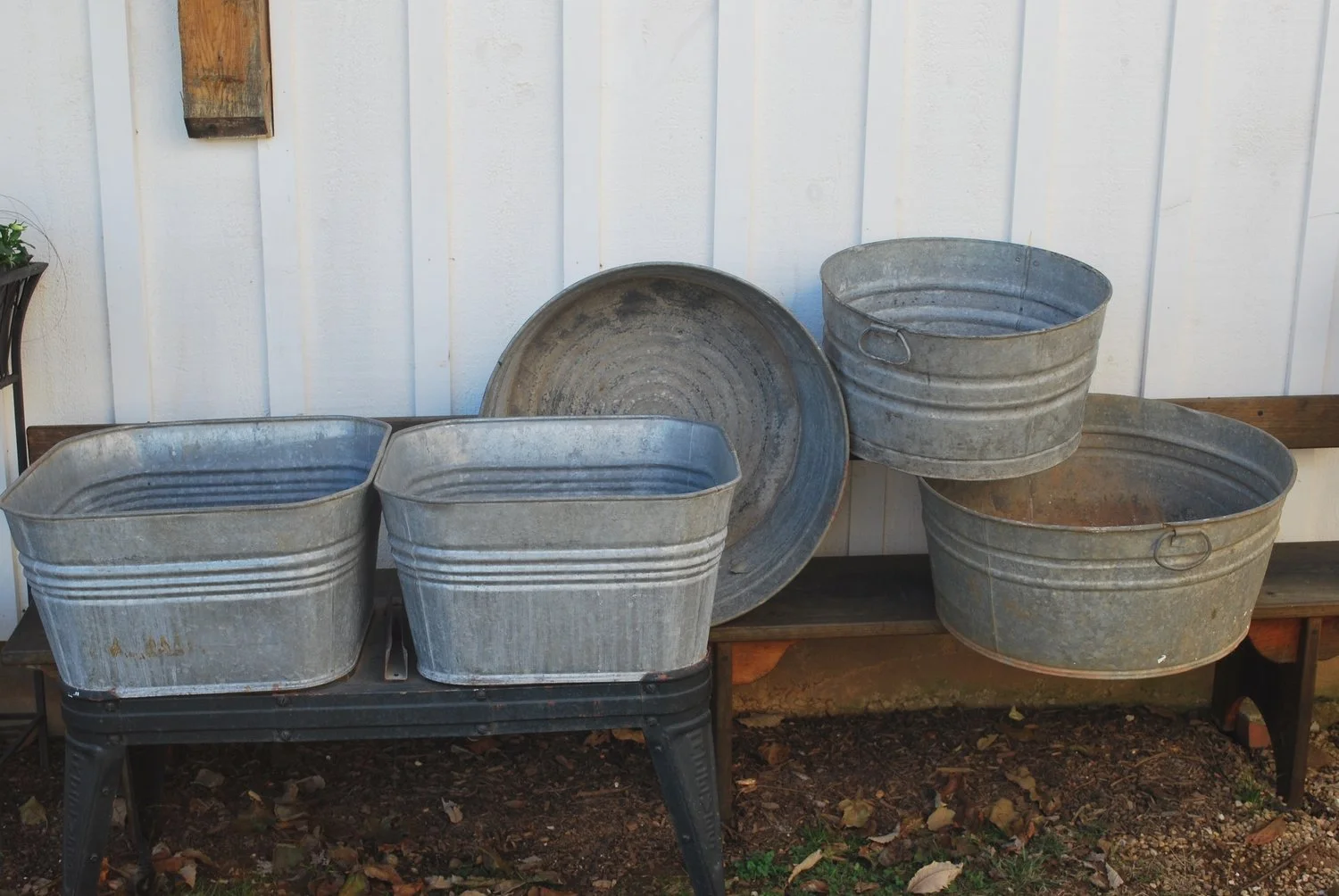 Galvanized Tubs $5 each, 5 available