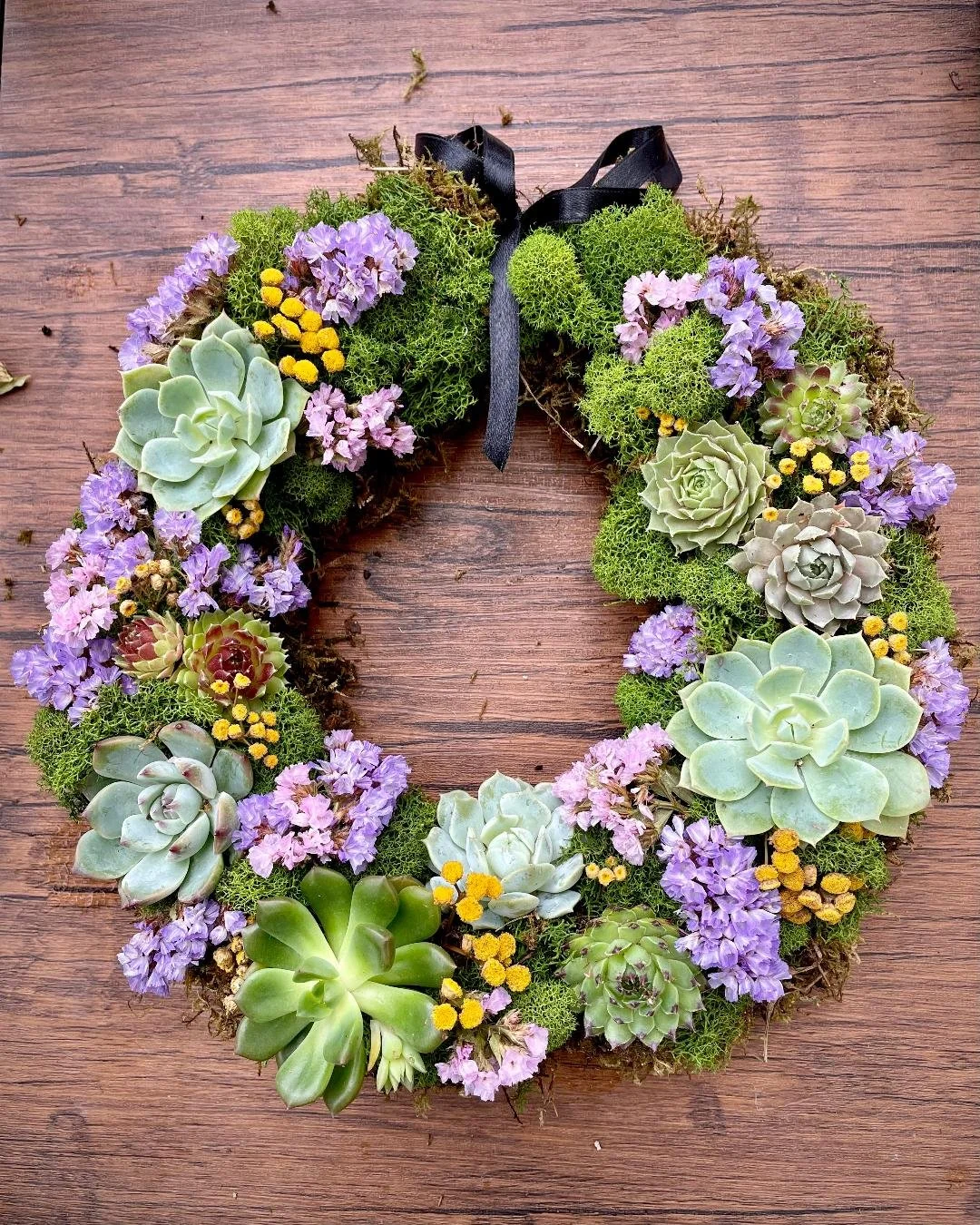 Living Succulent Wreath Workshop with Leslie Geer (Tuesday, October 27, 2026)
