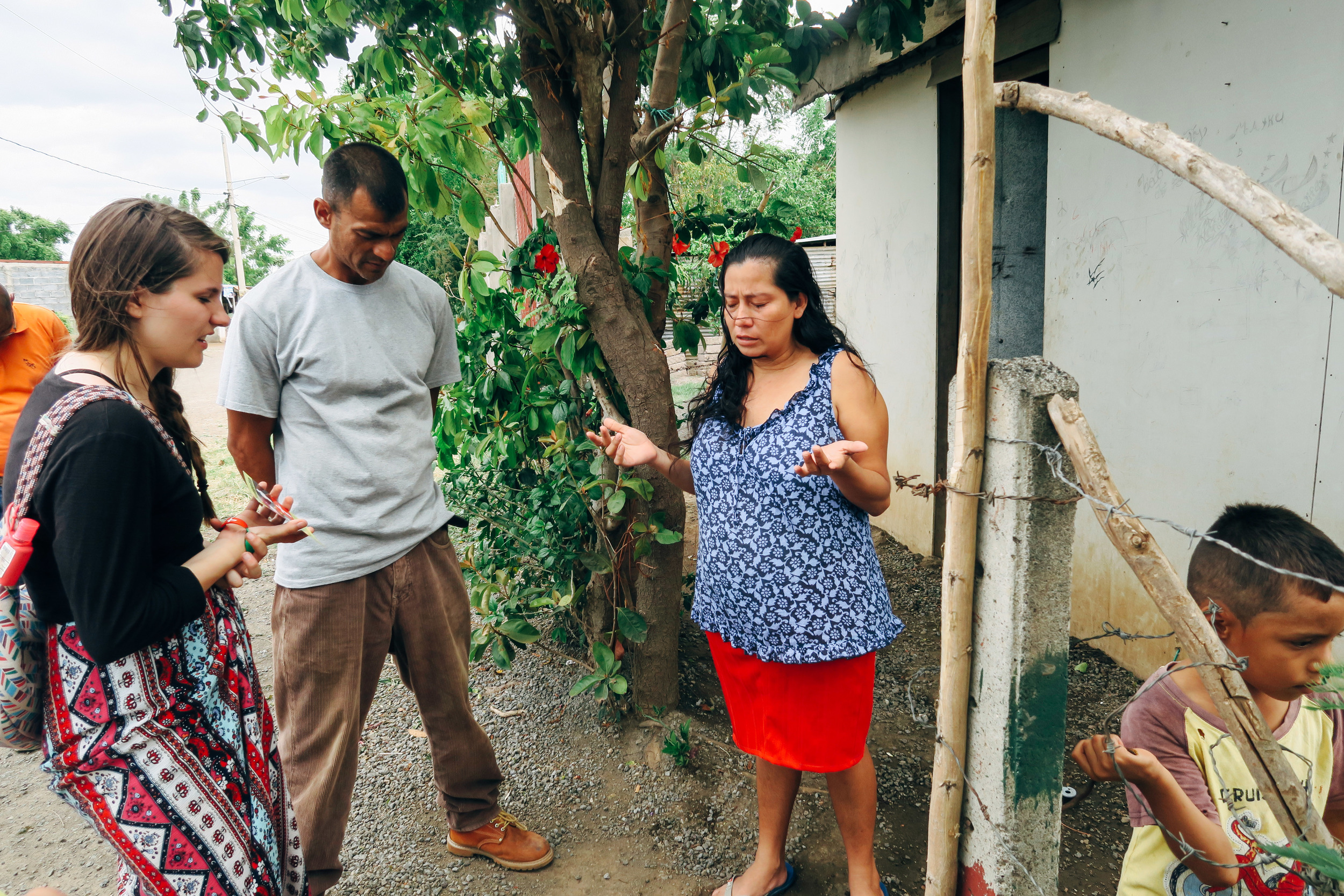 Evangelizing + Praying for individuals in Tipitapa. Our goal of this mission trip was outreach in the community, now it's the church's job to disciple these precious people. 