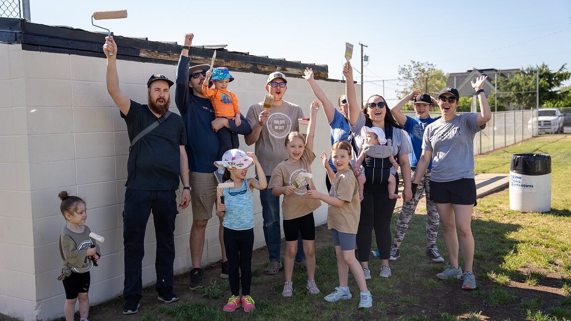 This City My City Spring 2023 
Throughout the day, our hardworking volunteers showed great enthusiasm, dedication, and passion as they served at UGM, Love INC, and Elk Park. It was truly inspiring to see the YFC family come together as one community,