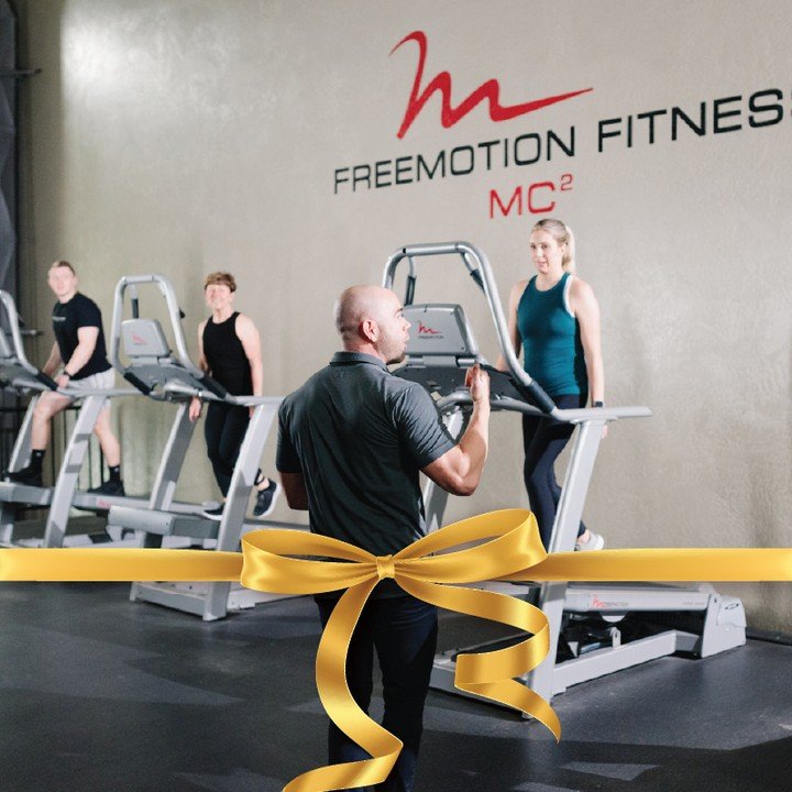 🌟 Three months of Redzone Training could be yours in today&rsquo;s giveaway! Start 2026 strong with Redzone &mdash; small-group training led by our certified personal trainers. 🌟⁣

To enter:
🎄 Like this post
🎄 Tag your friends in the comments (mo