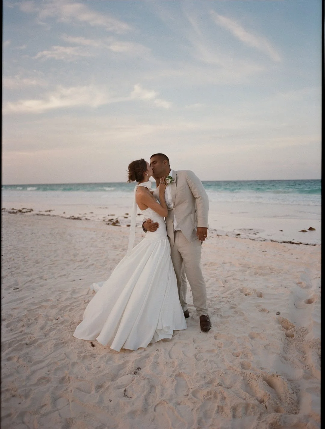 Harbour Island wedding - and the warmest family and friends for Sofia and Nico&rsquo;s wedding