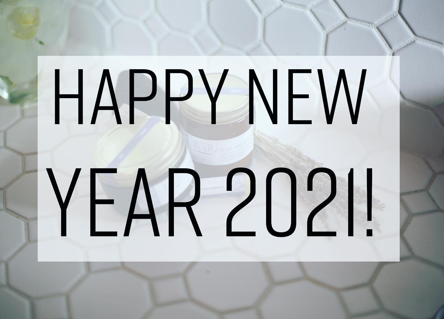Happy New Year! 🎉 New blog post on the website 👉 link in bio
.
.

#MIZTERA #natural #handcrafted #soultherapy #simplywholesome #smallbatch #nontoxic #plantbased #indiebeauty #greenbeauty #cleanbeauty #greenbeautyproducts #cleanbeautyrevolution #non
