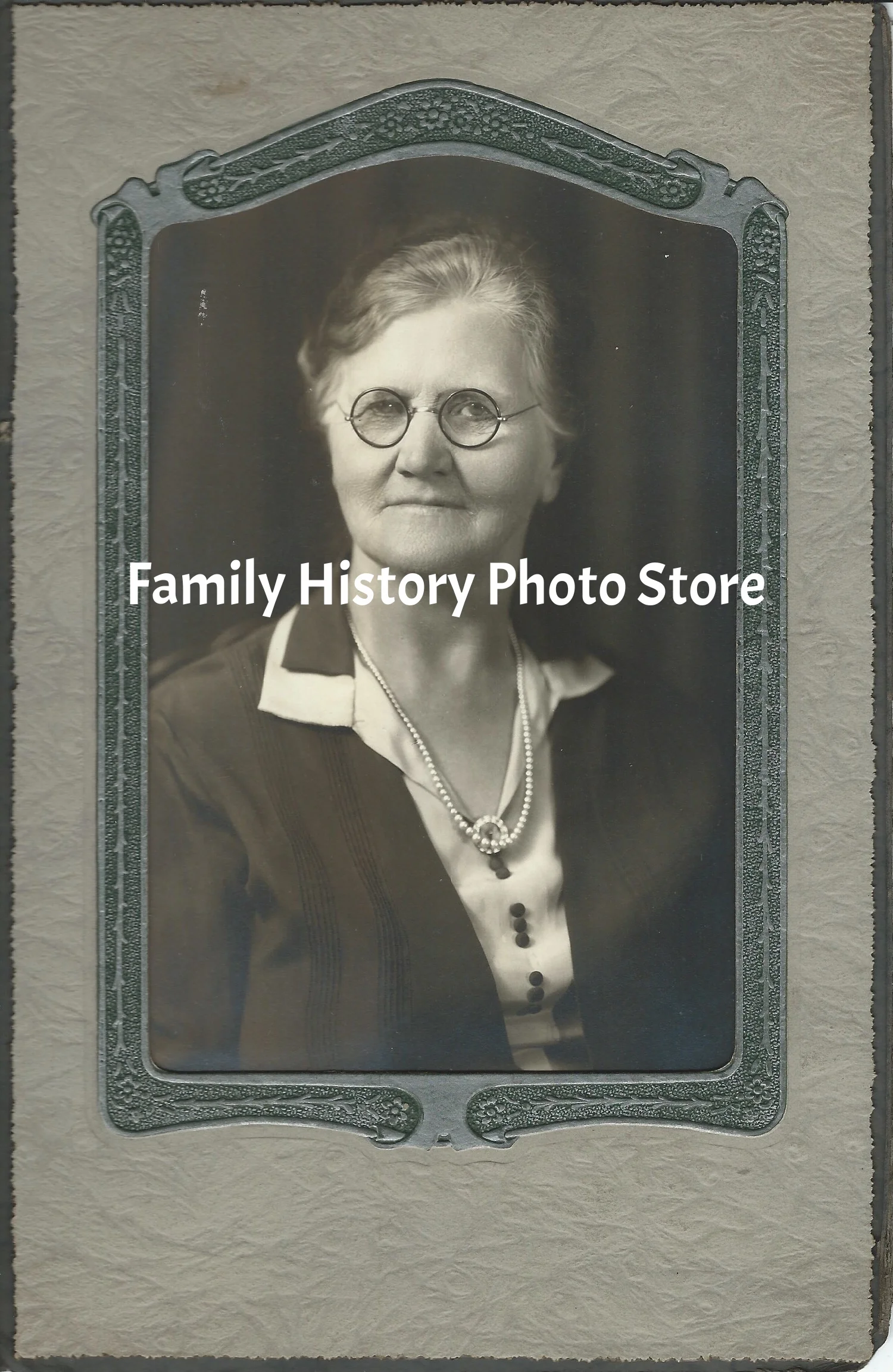 Annie 'Inger' (Govig) Hetland