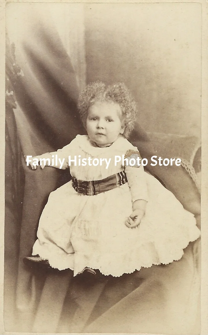 Nellie (Voorhees) Hutchison