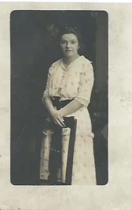 Sylvia L (Schank) Huliberger