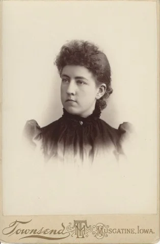 Florence E (Mitchell) Warman