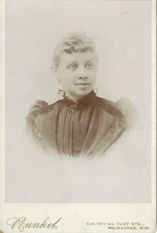 Alvina E (Ebert) Eichsteadt