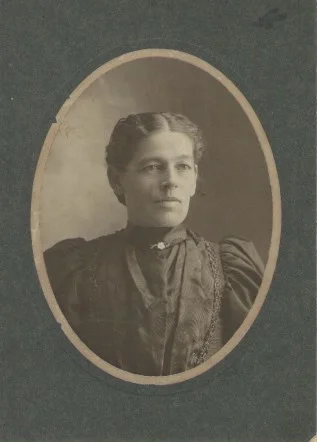 Amelia (Knick) Retter