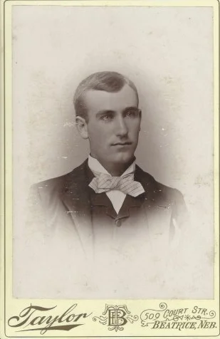 Fred W Randall