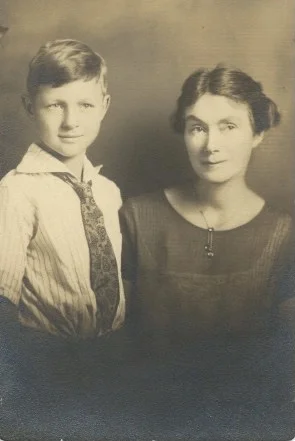 Madeline Wallce (Howard) (Raeuber) Bechtel