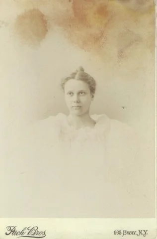 Elsie Seelye Pratt