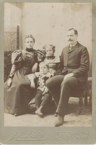 Emeline 'Della' (Shumway) Wheelock