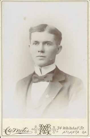 Loomin Oscar Freeman