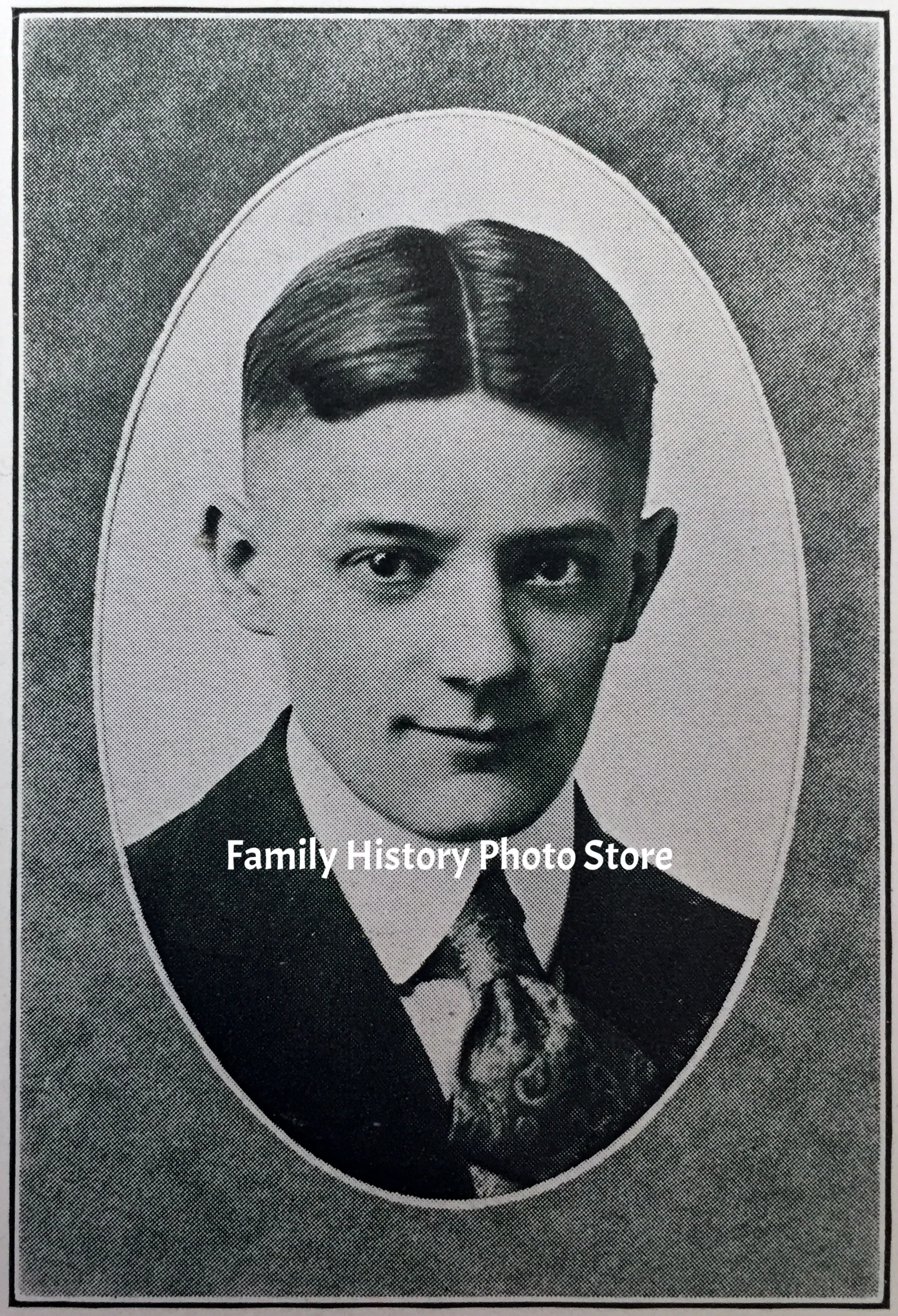Lee W Lutz