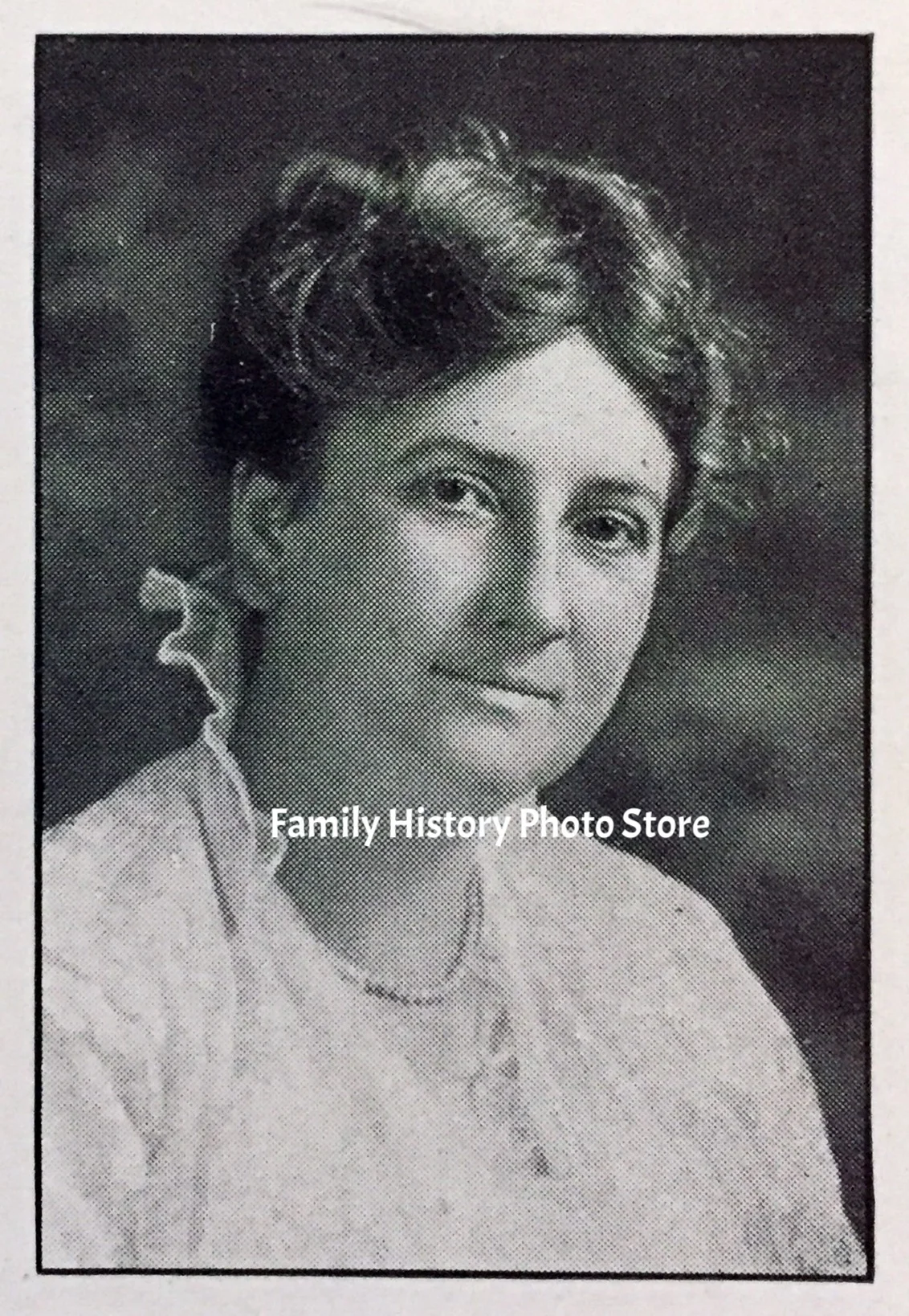 Jessica Follett Foster