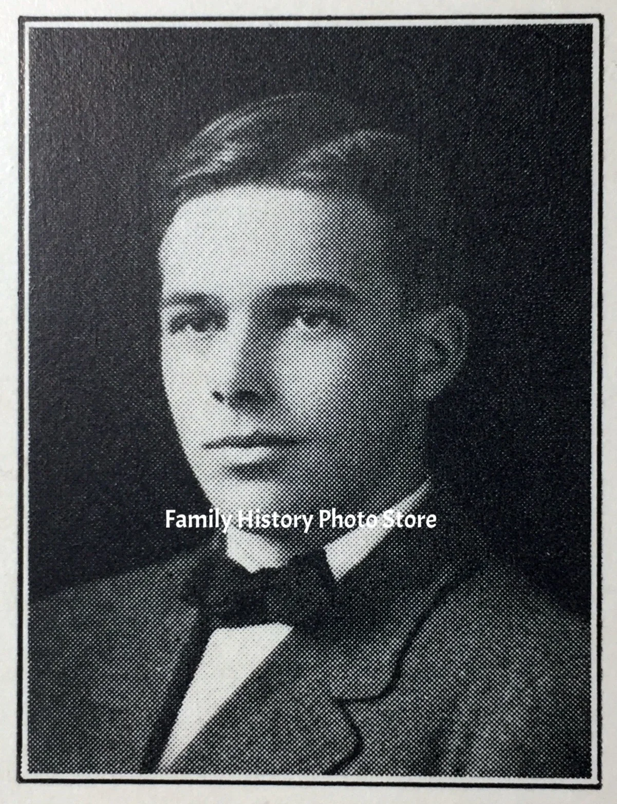 Lauren Ronald Hunter, Lt