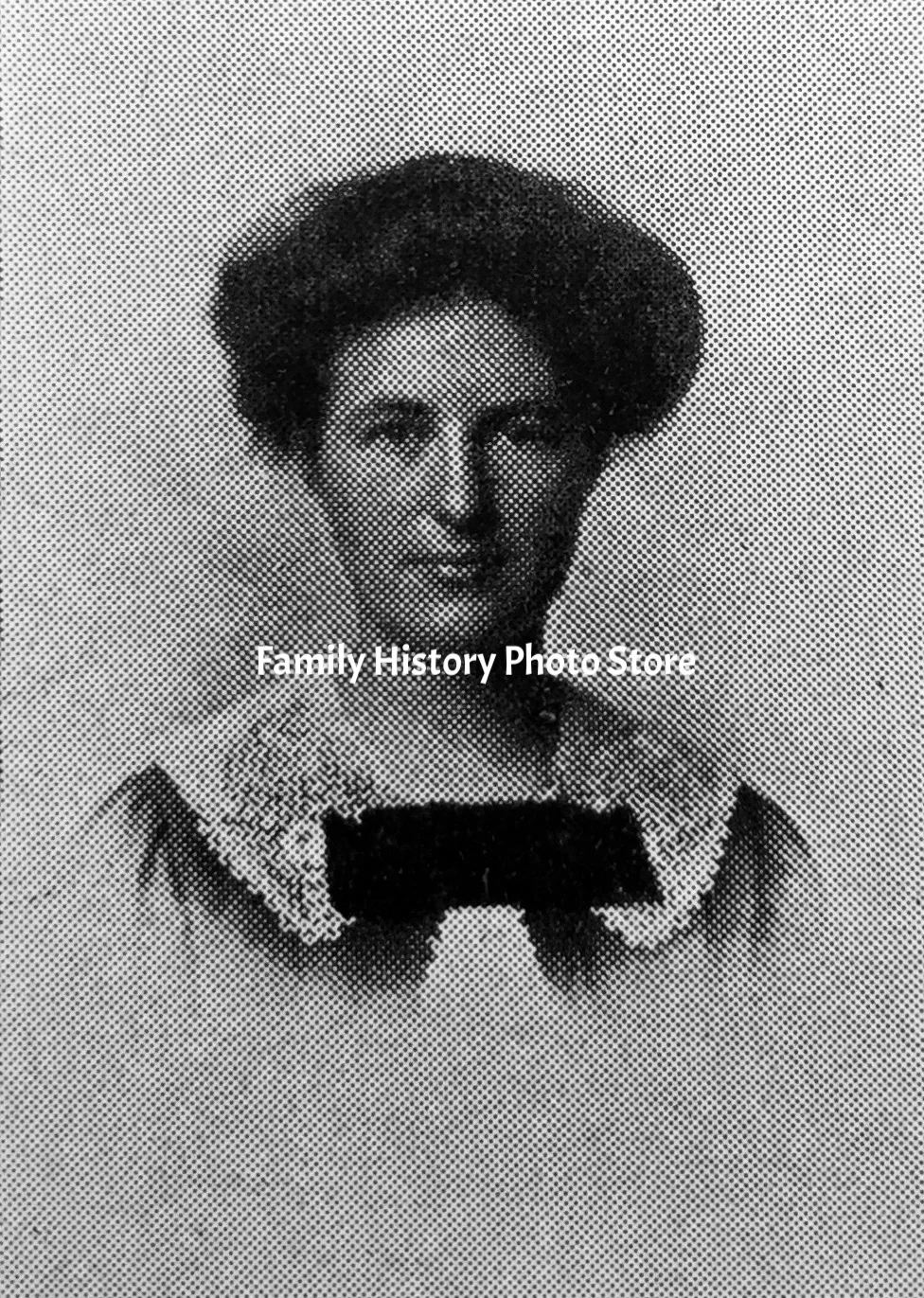 Helen Hyde (Mossman) Robbins