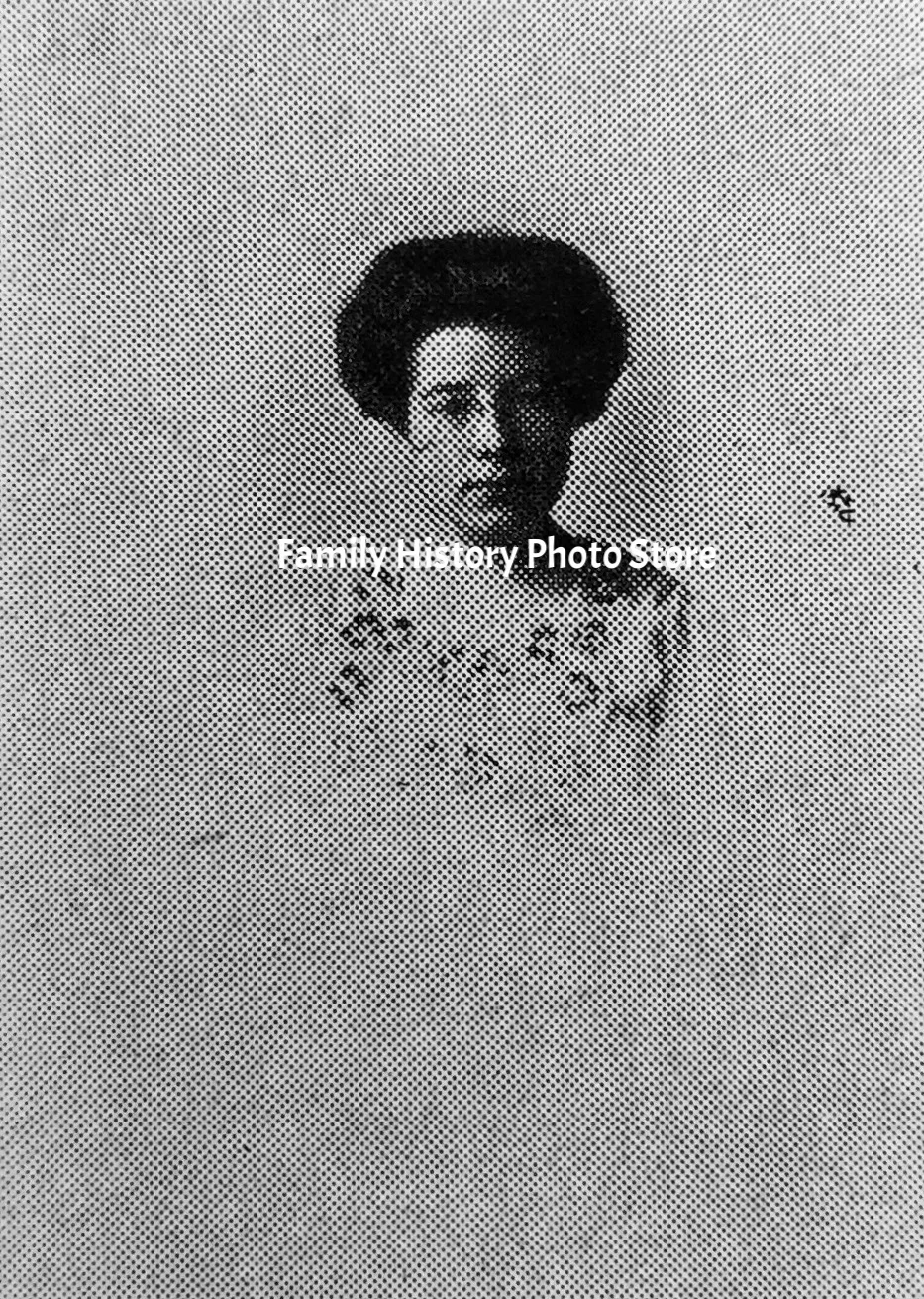 Theo L (Swan) Hendee