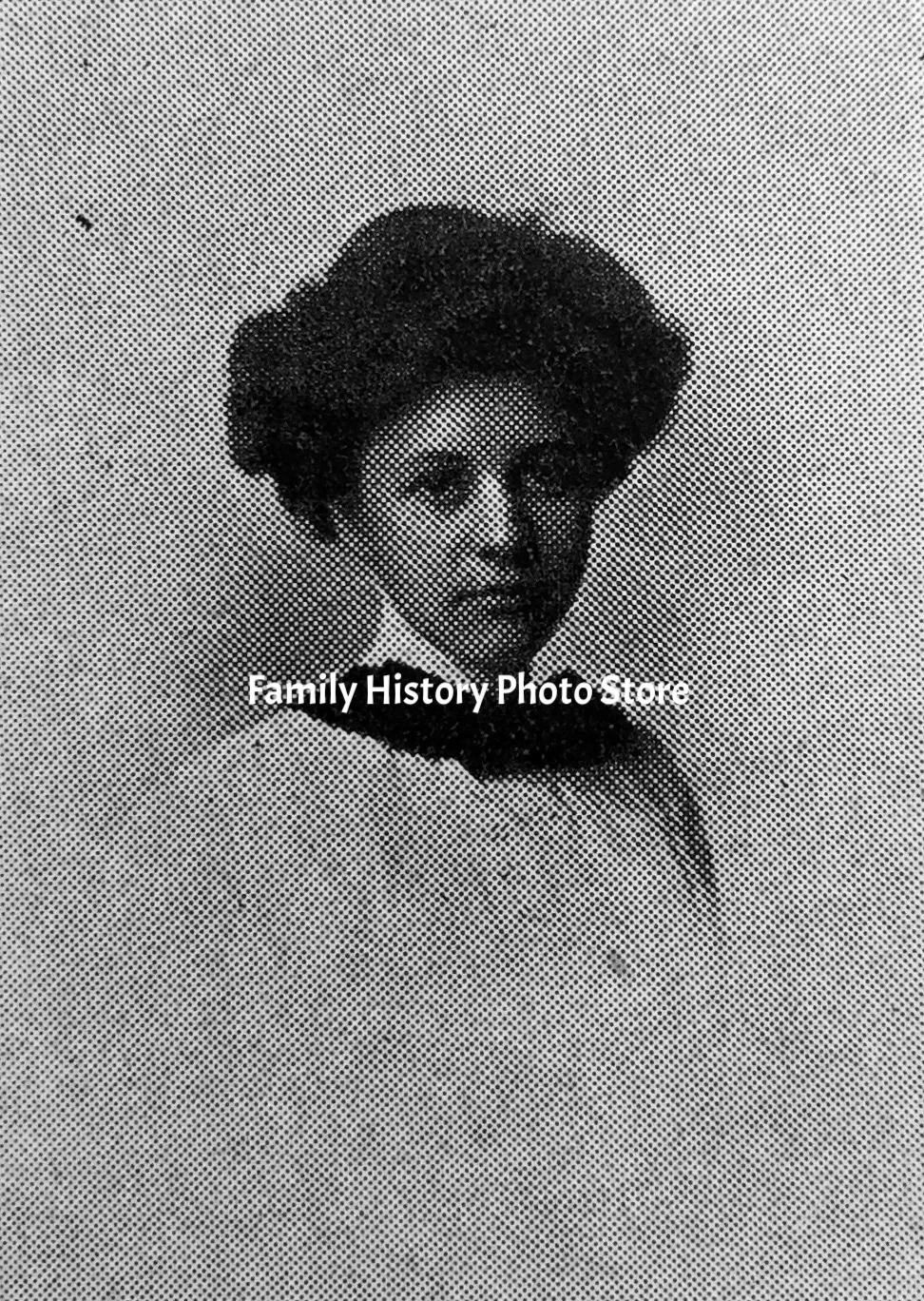 Elizabeth (Stockton) MacNeish