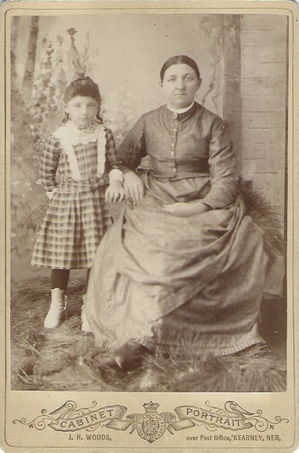 Edith Eleanor 'Nora' (Oldfather) Tewell