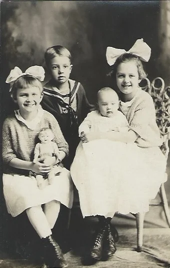 Naomi Fannie (Ray) Lange