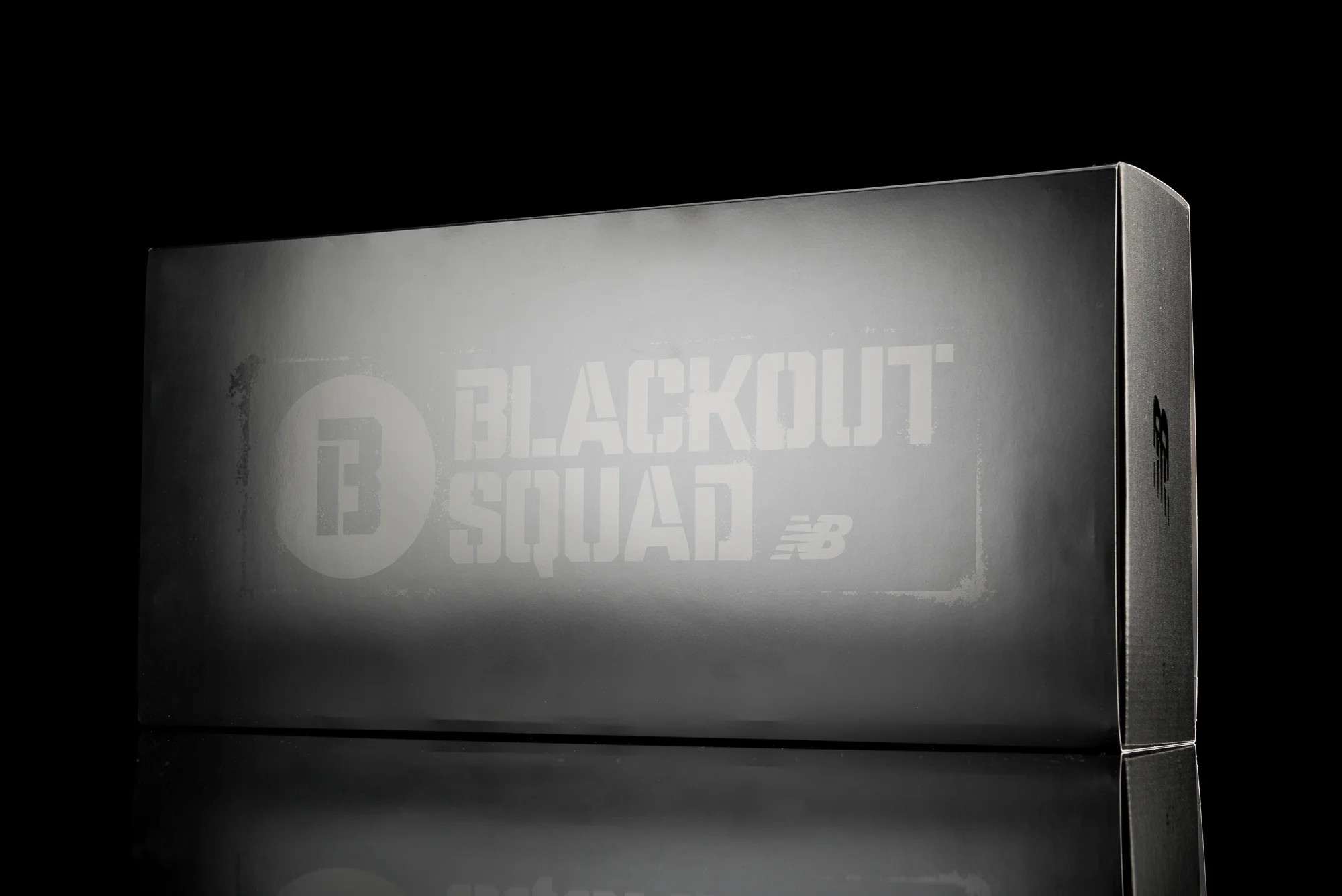 BlackOutSquadBox01-2.jpg
