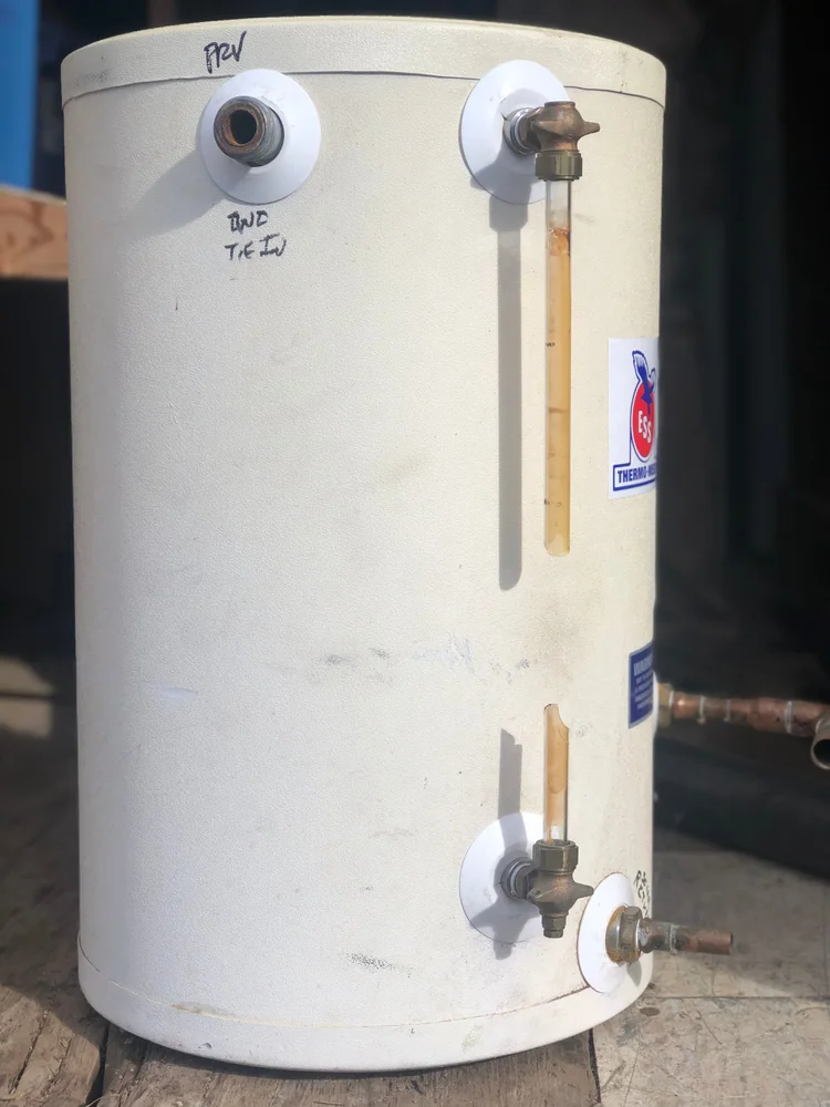 Drain Back Tank w/ Broken Sight Glass (Used) — Aqua Care Solar