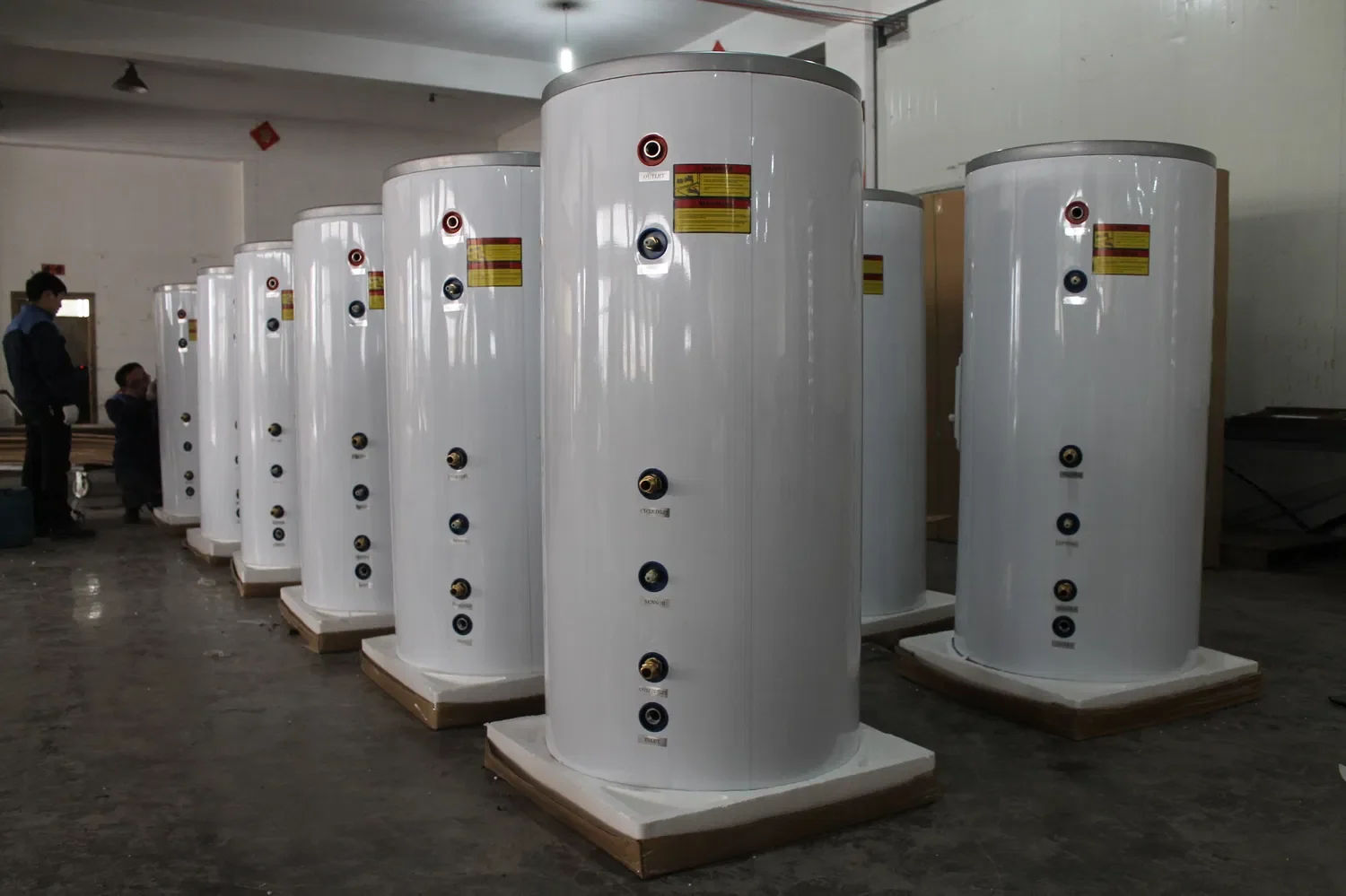 Vertical-Solar-Hot-Water-Tanks.webp