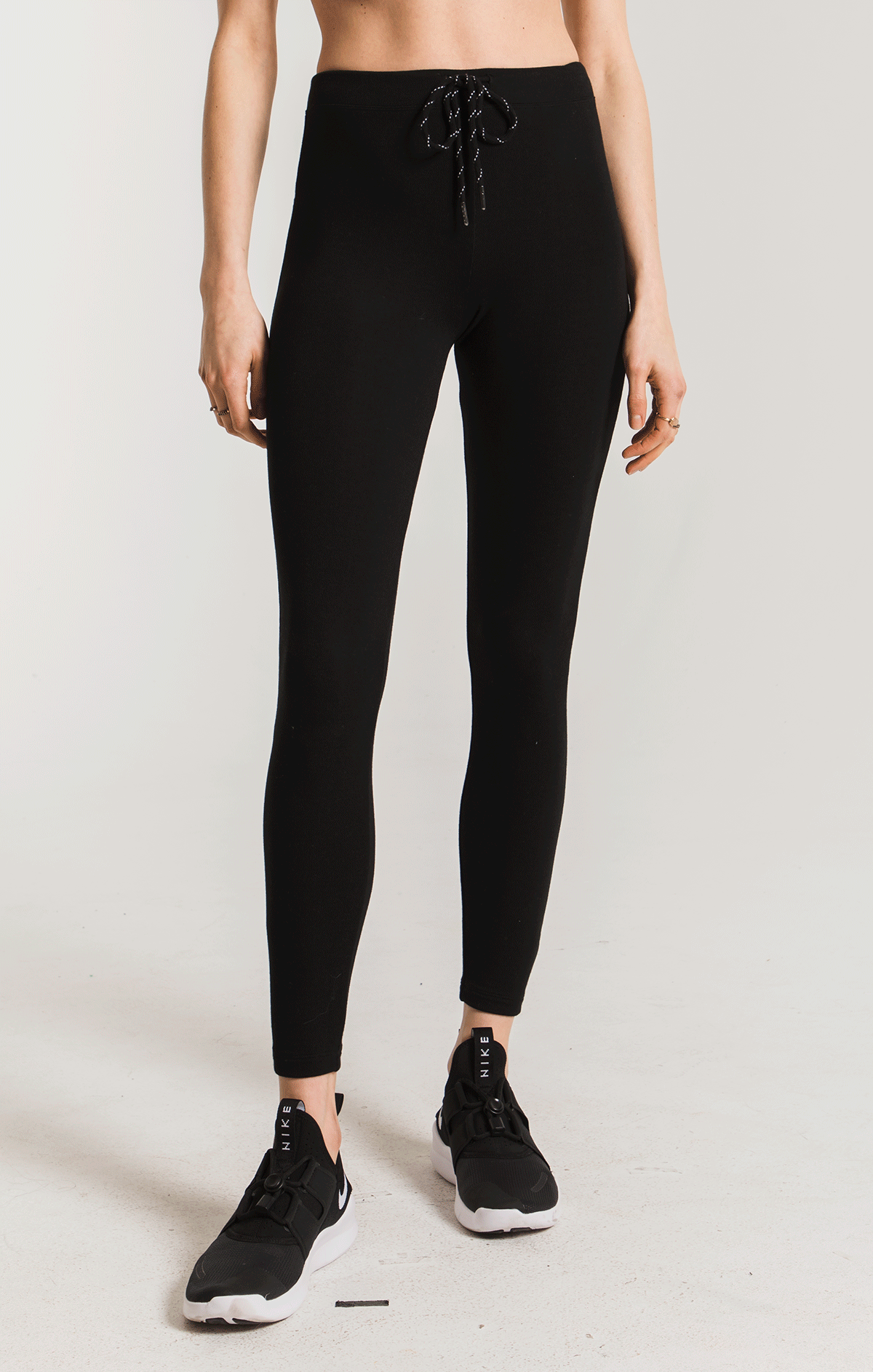 ZP193888_BLK_FRONT.png
