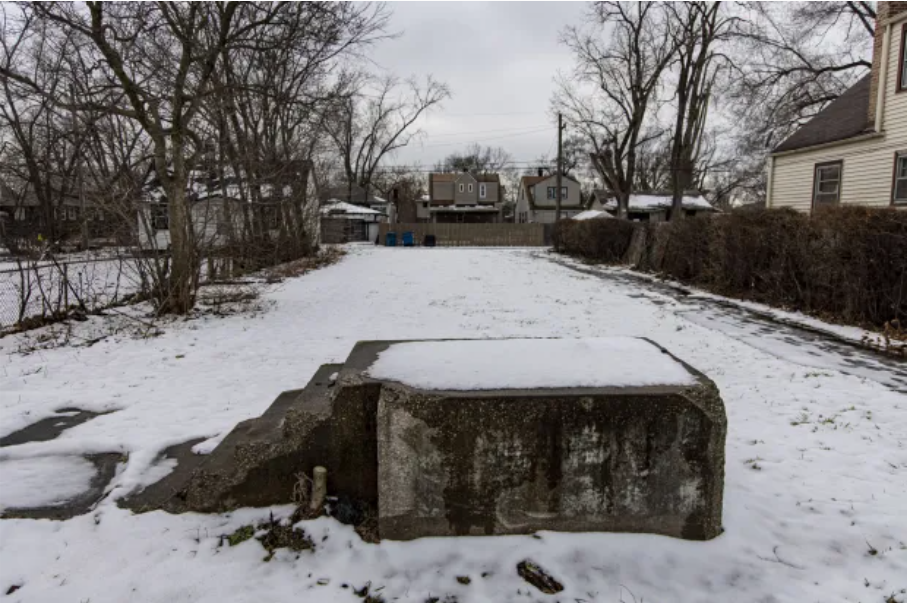 Cook County Treasurer to make it easier for developers to snag abandoned properties in annual sale that has been stuck ‘in intensive care unit’