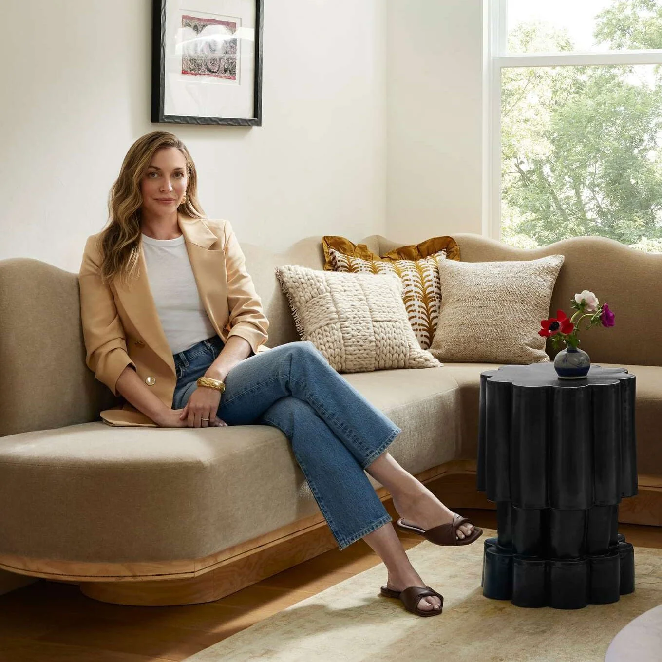 Reference-Stefani_Stein_VINCVC-03DUSN-SS-Living-Room-Sofa-Portrait_Composite_Final.jpg