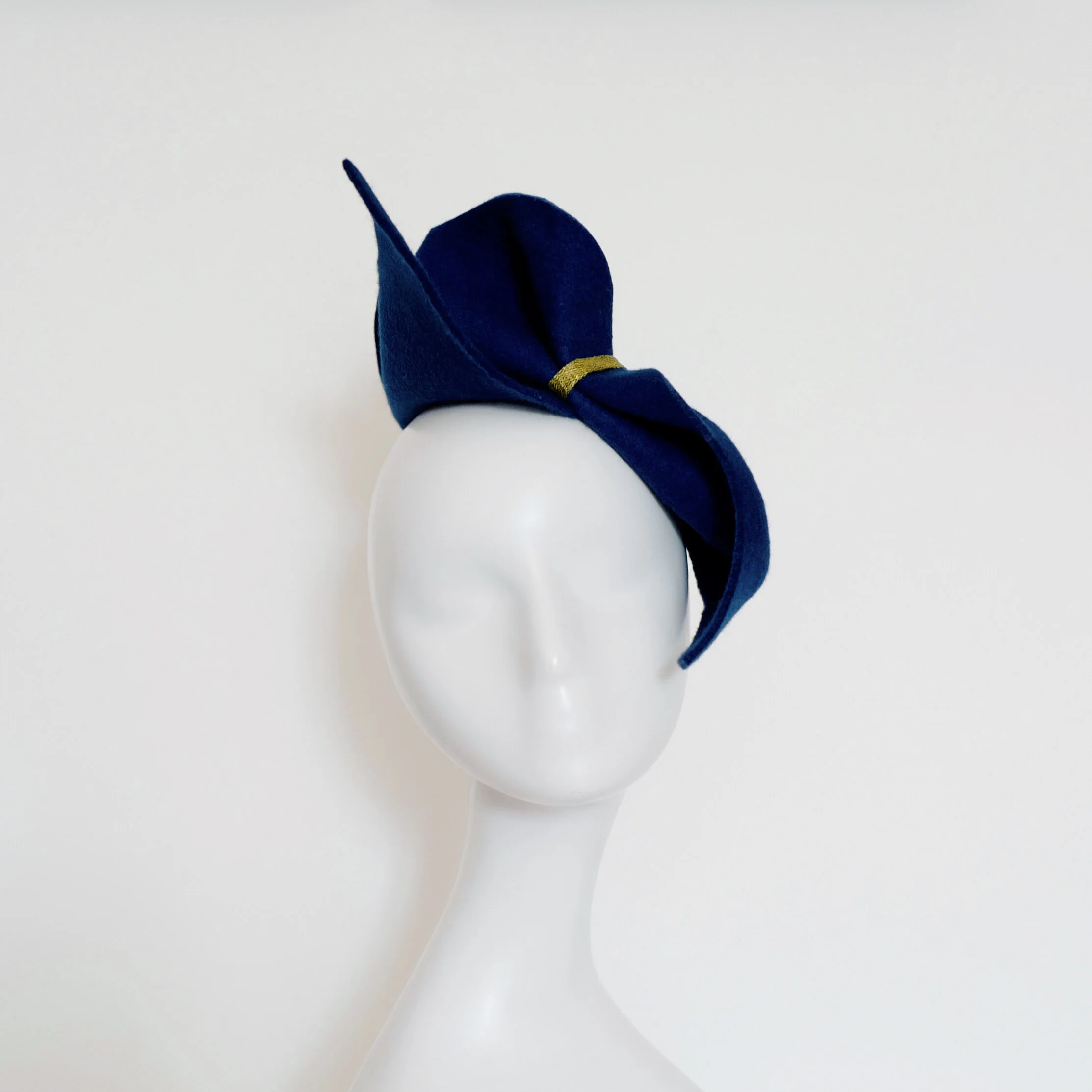 LAPIN FELT FASCINATOR by Yujied Hats 