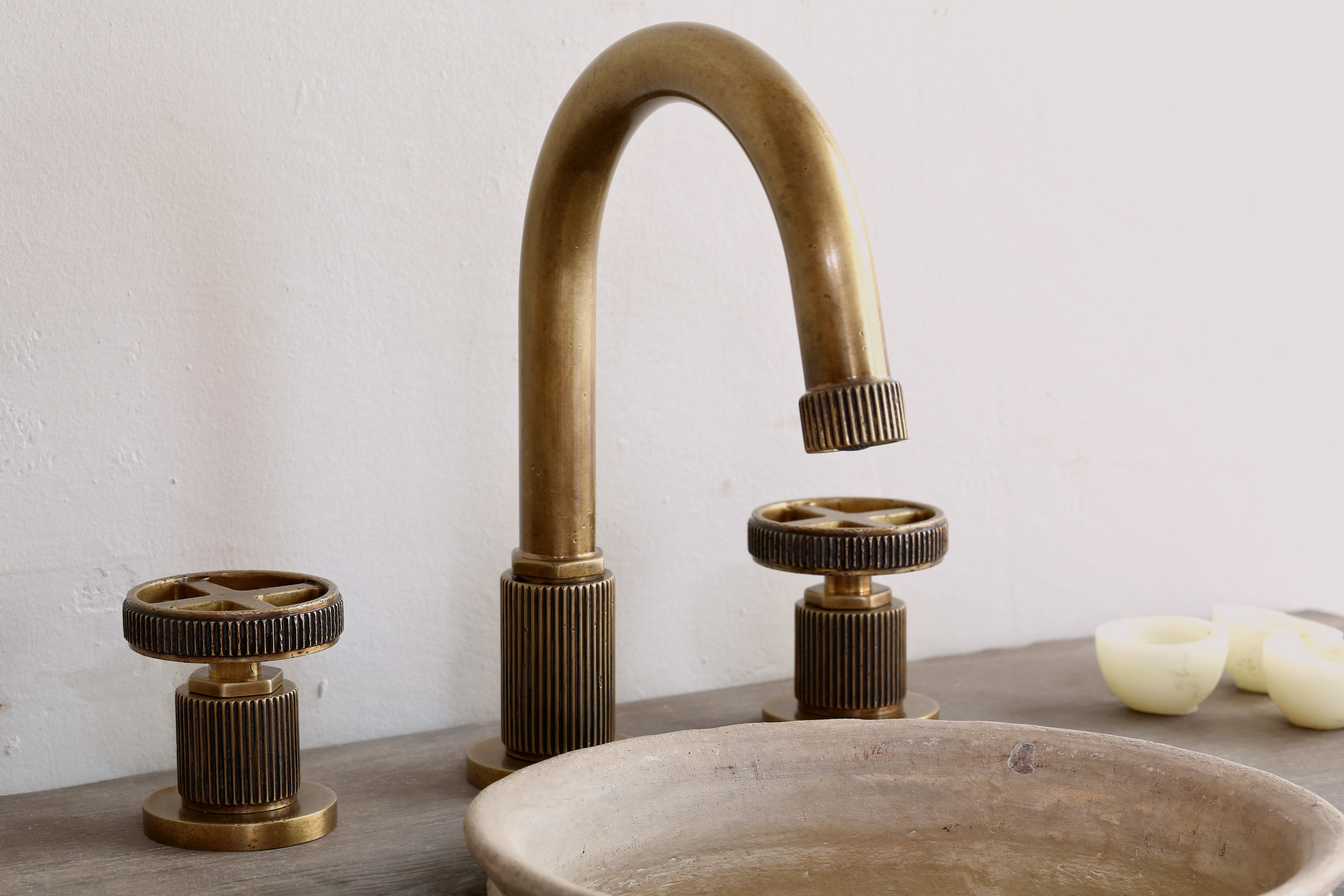 Reeded faucet by Atmosphyre.png