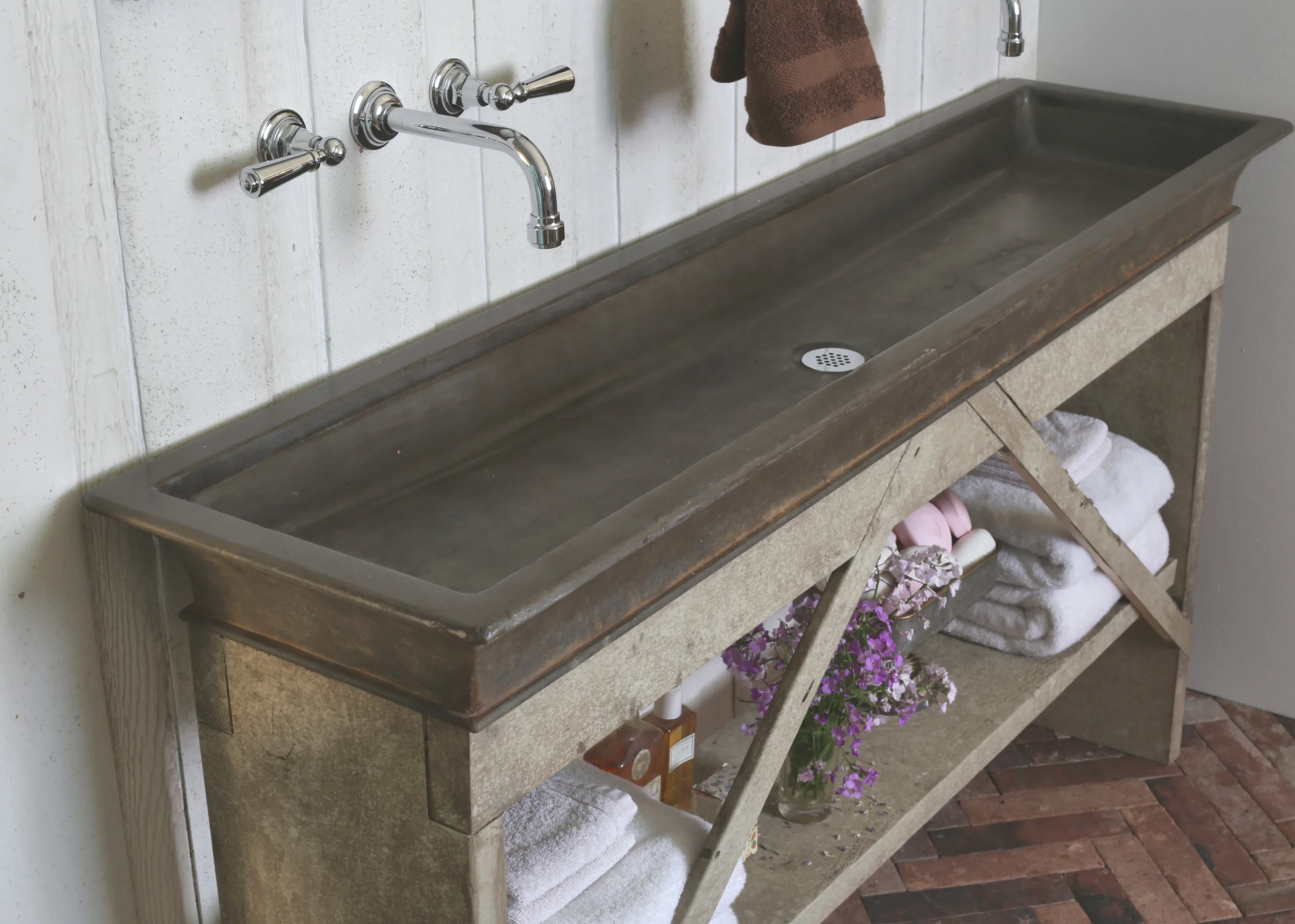 Inside trough sink from Atmosphyre.jpg