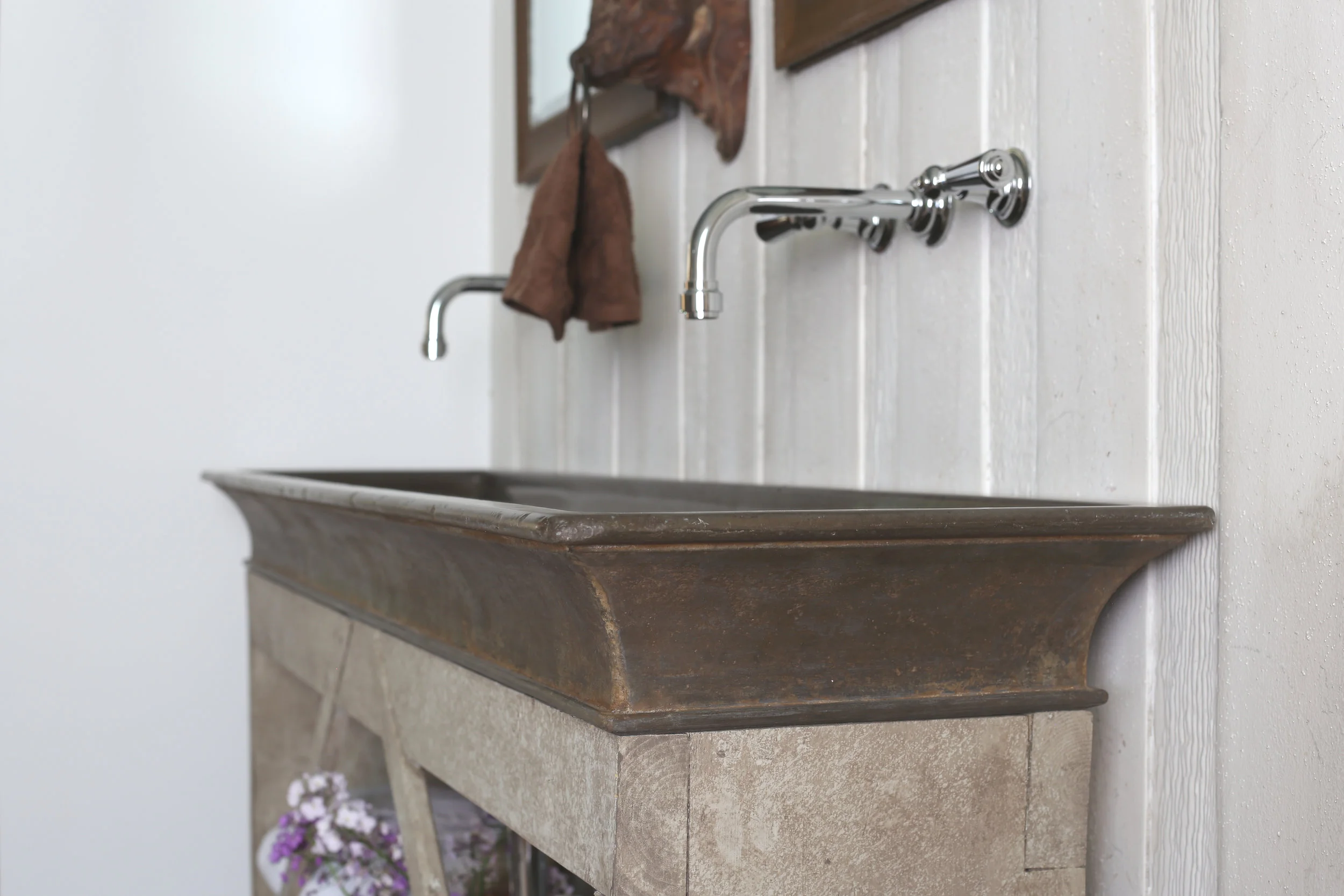 Trough sinks by Atmosphyre.jpg