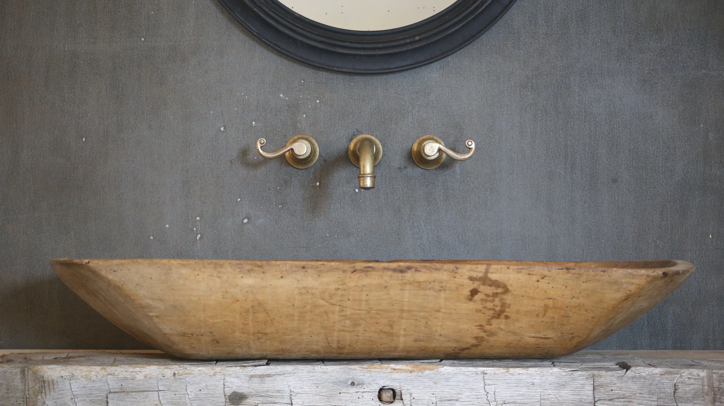 Curved Handle Faucet