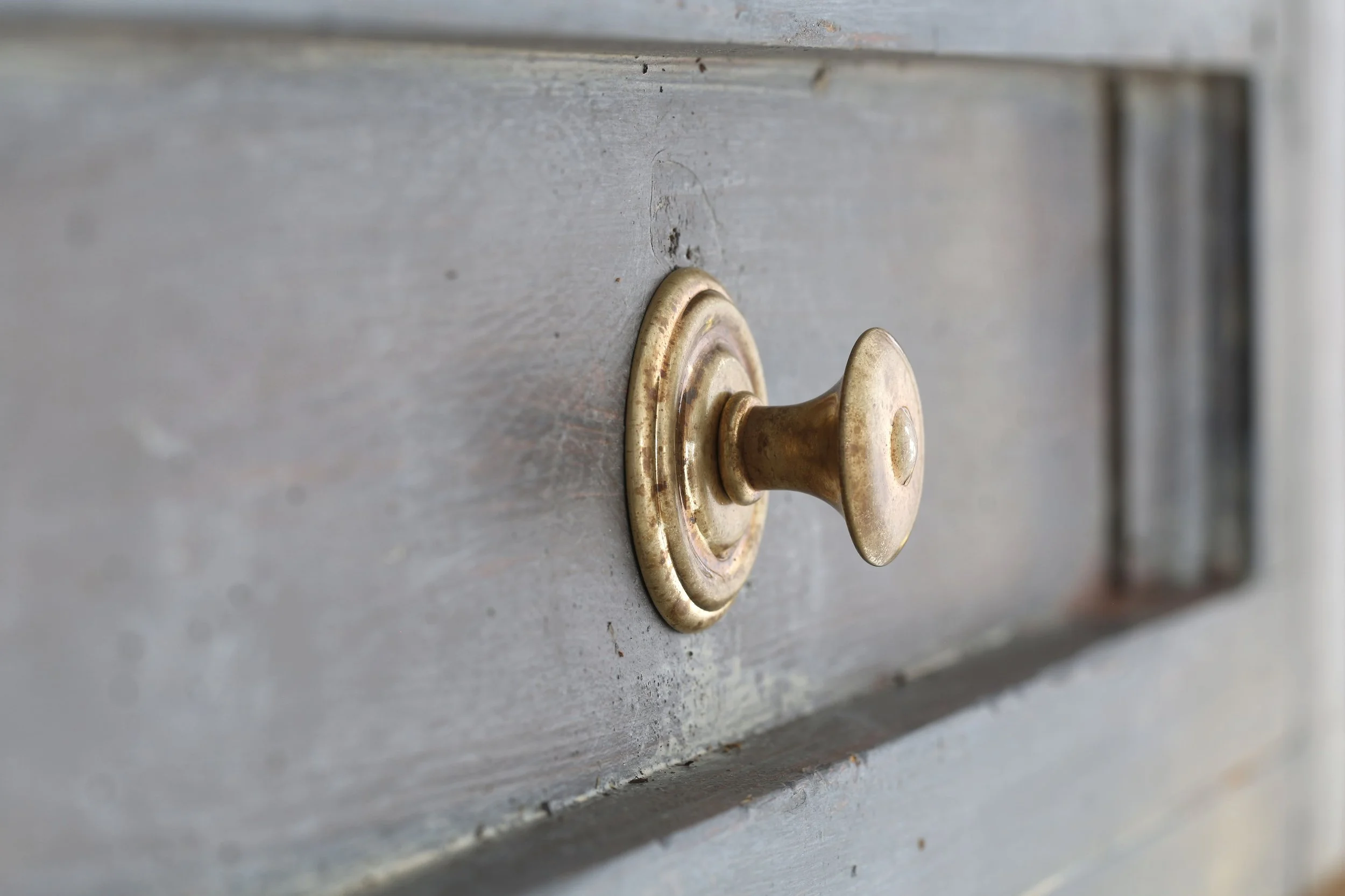 Cabinet knob by Atmosphyre.jpg
