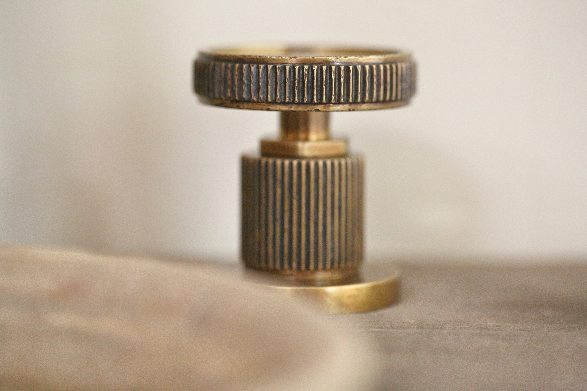 Coined edge faucet by Atmosphyre.png
