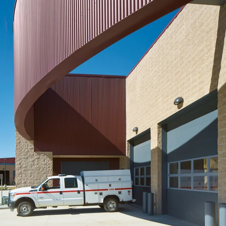 Boulder-Wildlands-Fire-Allred-Assoc-10-14-15-Detail-Door-Entry--East-Dark-Trim-Web.jpg
