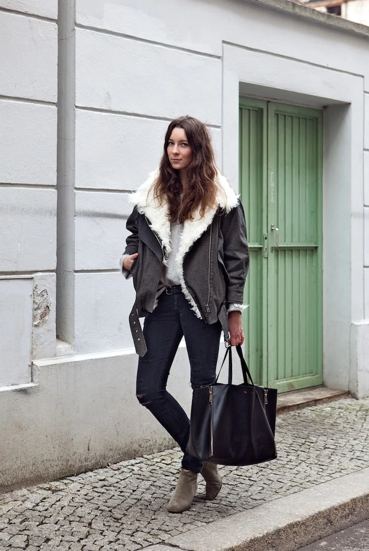 Ariane_stippa_the_locals